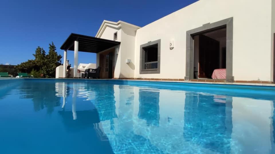 Villa Bol-Can con piscina privada Playa Blanca  Exterior foto