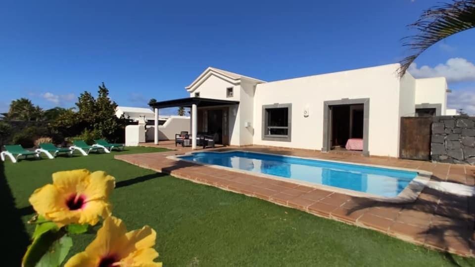 Villa Bol-Can con piscina privada Playa Blanca  Exterior foto